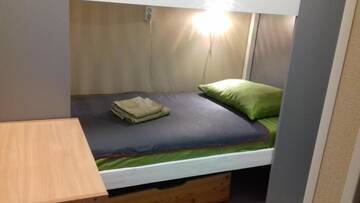 Фото номера Односпальная кровать в общем мужском номере Хостелы SPORDIHOSTEL VÕIDU 17a г. Нарва 27